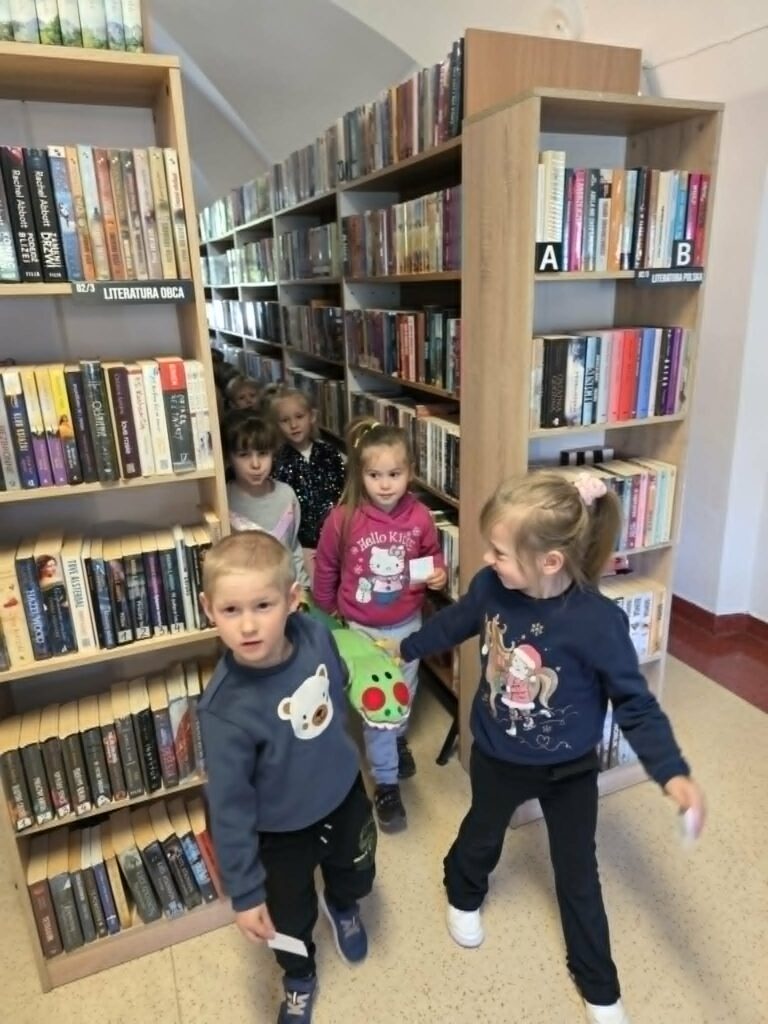 Kolorowy Potwór w Bibliotece – podróż do świata emocji