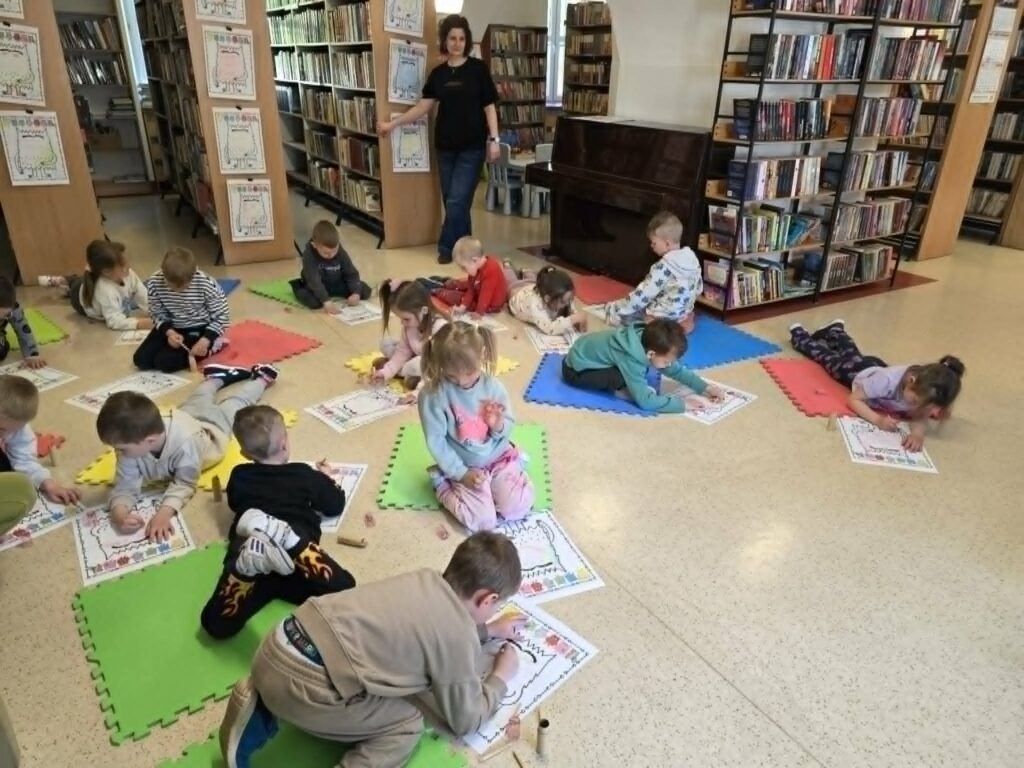 Kolorowy Potwór w Bibliotece – podróż do świata emocji