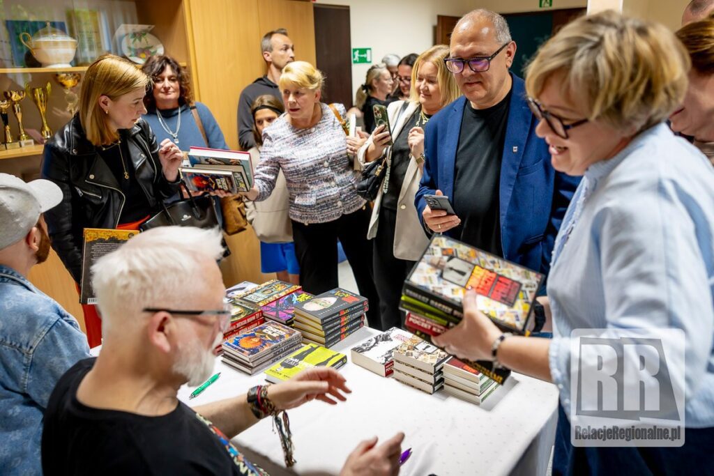 Tomasz Raczek i Marcin Szczygielski - spotkanie autorskie w GCBK