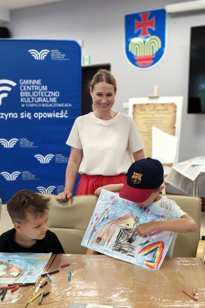 Pod GCBK powstaje strefa wypoczynku dla dzieci i seniorów.